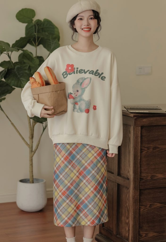 Women's Two-Piece Set Round Neck Loose Sweatshirt Plaid Midi Skirt Animal Print Lantern Sleeve